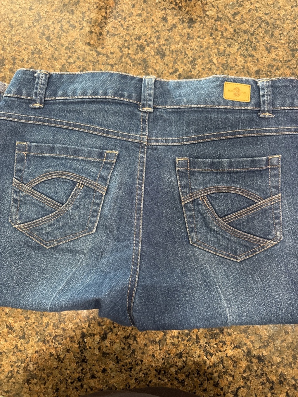 Capri pants - Picture 2 of 3